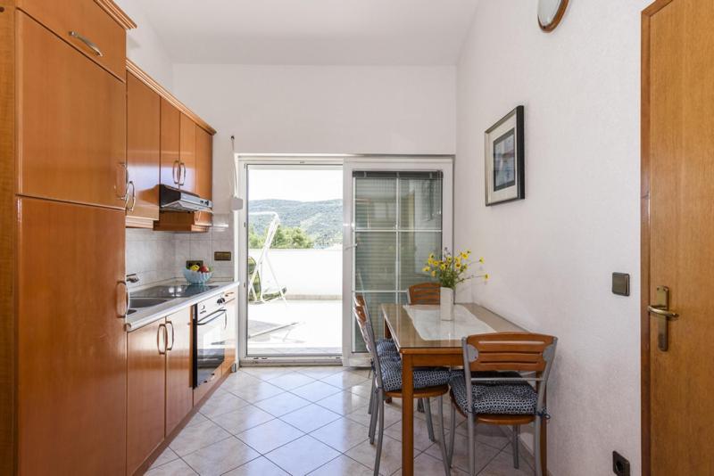 Apartments Luka - Trogir, Marina 150M From The Beach Εξωτερικό φωτογραφία