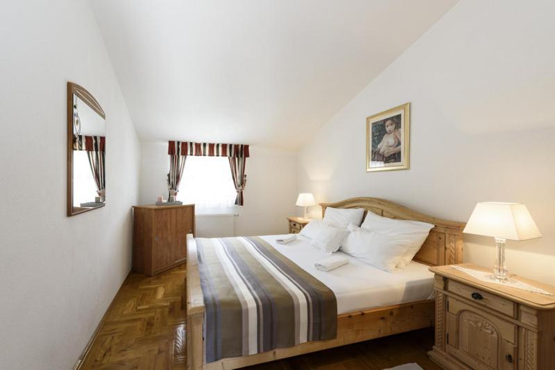 Apartments Luka - Trogir, Marina 150M From The Beach Εξωτερικό φωτογραφία